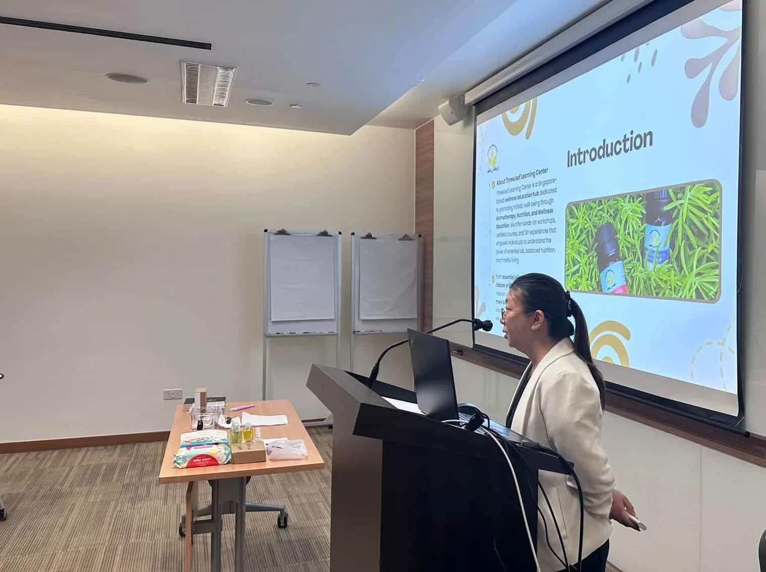 Ivy Ng delivering an aromatherapy workshop